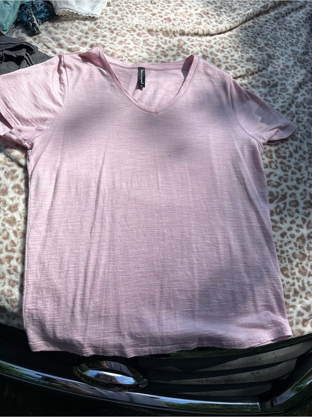 Women’s Merino Protect Size Large V Neck 100% Wool Tee Bundle of 2 Pink & Gray - Picture 6 of 8